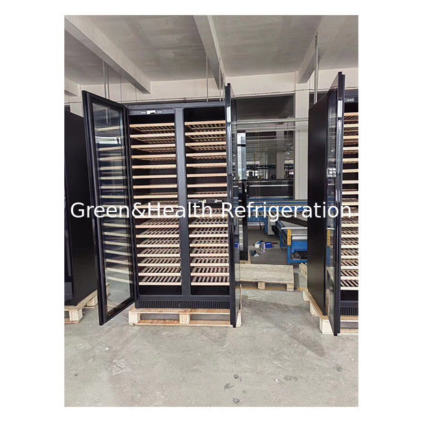 Двузонный винный холодильник с полками из бука и вместимостью 316 бутылок для коммерческого использования